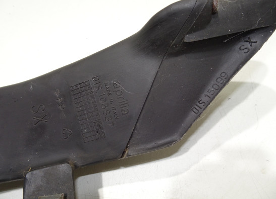 Linker luchtbuis Aprilia Falco