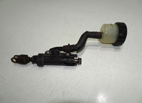 Rempomp achter Yamaha XJ 600 Diversion