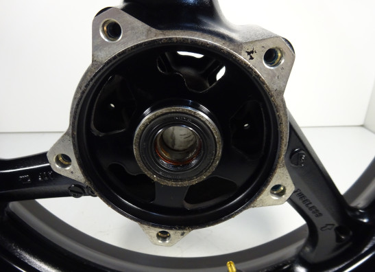 Voorvelg Suzuki GSR 750