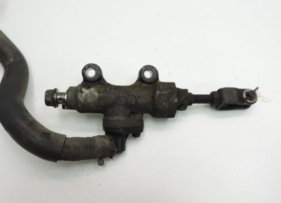 Rempomp achter Honda CBX 750 F