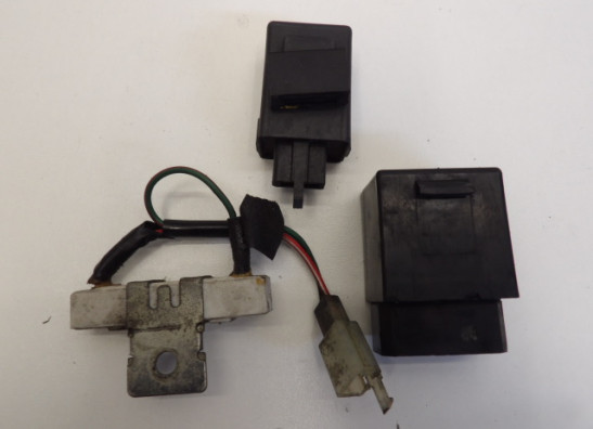 Relais unit Yamaha FZR 400 R RR SP