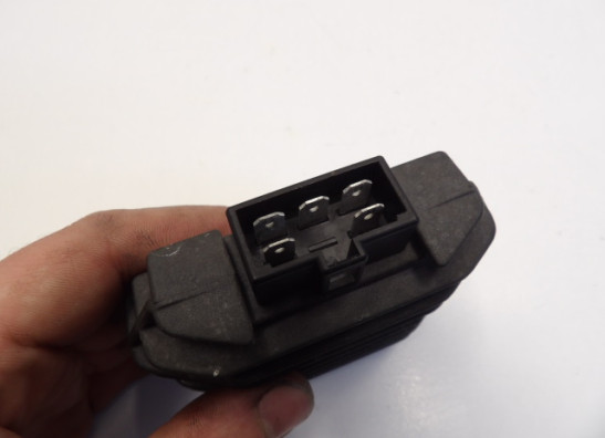 Spanningsregelaar Yamaha TDM