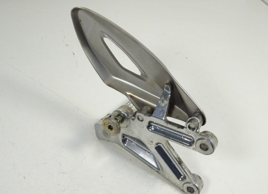 Main step holder left Triumph Street Triple 675