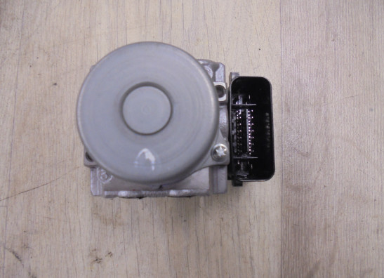 ABS pomp Kawasaki Z 900