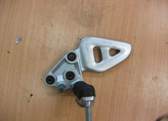 Main step holder left Suzuki GSX R 1300 Hayabusa
