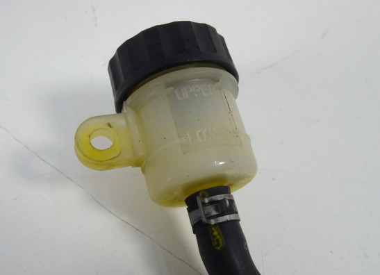 Rempomp achter Yamaha YZF R1