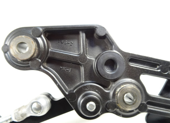 Fussrastetrager vorne links Yamaha Tracer 700