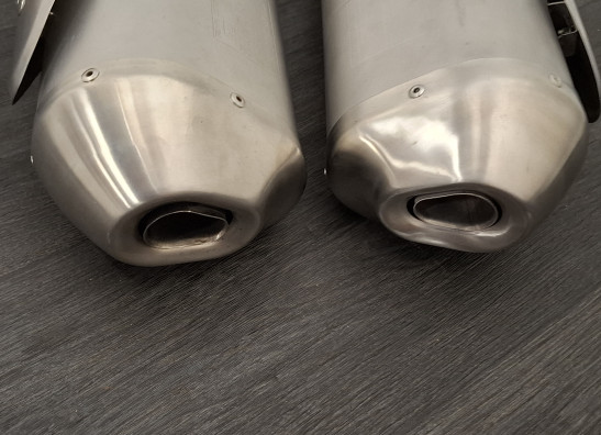 Auspuff Triumph Speed Triple 1050