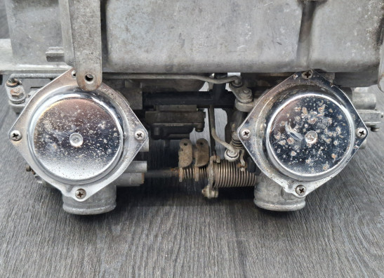 Carburetor assy Honda VF 700  750 S Sabre
