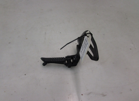 Main step holder left Suzuki GSX R 1000