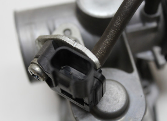 Gasklephuis Honda X-adventure 750