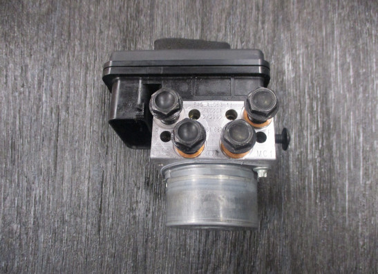 ABS pomp Ducati Monster 1200