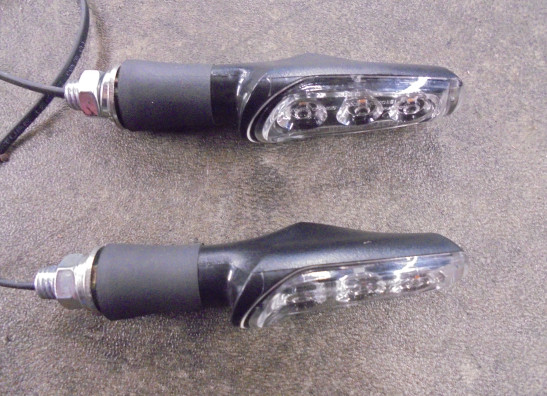 Blinker Benelli TRK 702