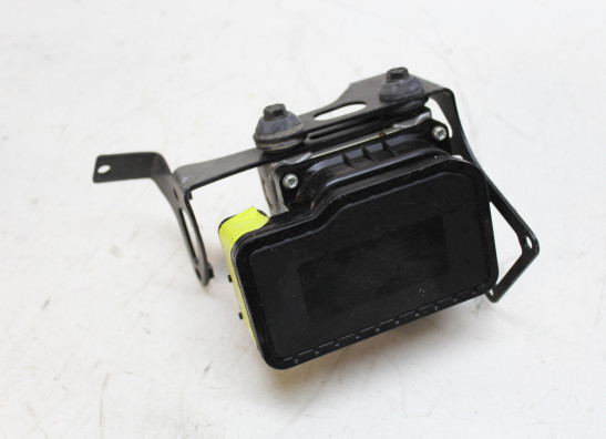 ABS pomp Honda CB 1000 R