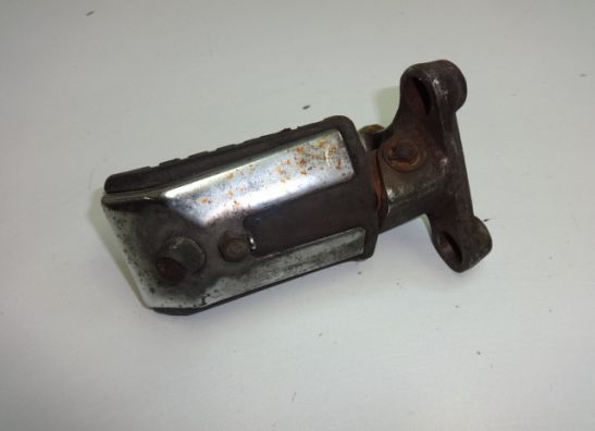 Fussraste links Honda VF 700  750 C Magna