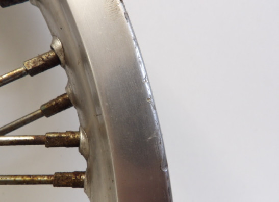 Front Wheel Suzuki VS 700 Intruder