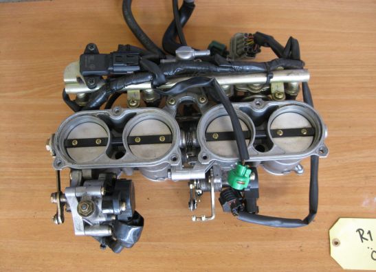 Gasklephuis Yamaha YZF R1