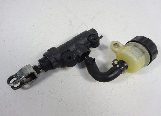 Rempomp achter Kawasaki ZX 10 R