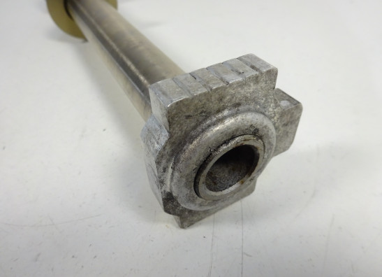 Hinterradachse KTM 690 SM