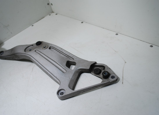 Main step holder left Yamaha GTS 1000
