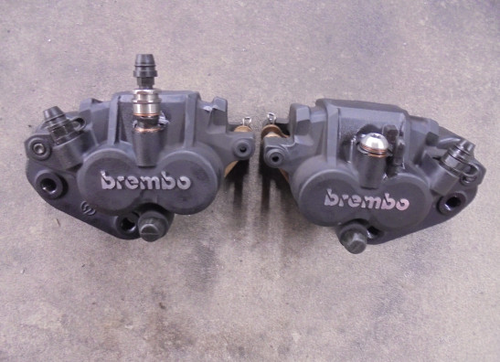 Bremssattel Bremszangen vorne BMW F 850 GS