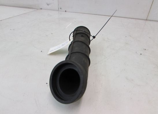 Lufteinlass mitte Triumph 1200 Daytona