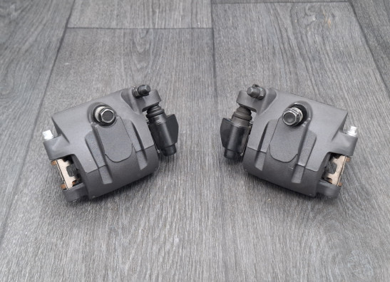 Brake calipers front Kawasaki Ninja 650