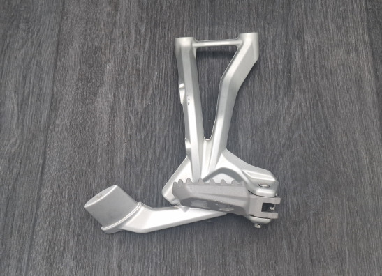 Fussrastetrager vorne rechts Ducati Multistrada V4