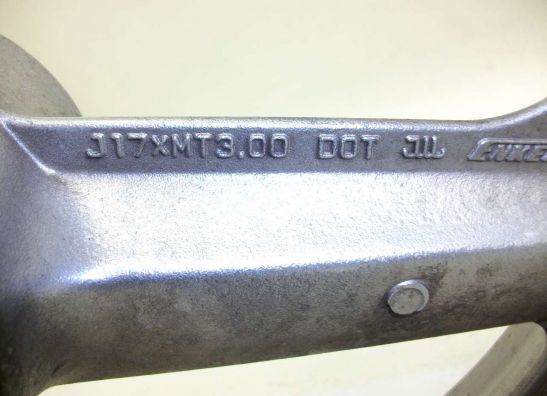 Front Wheel Honda CB 1