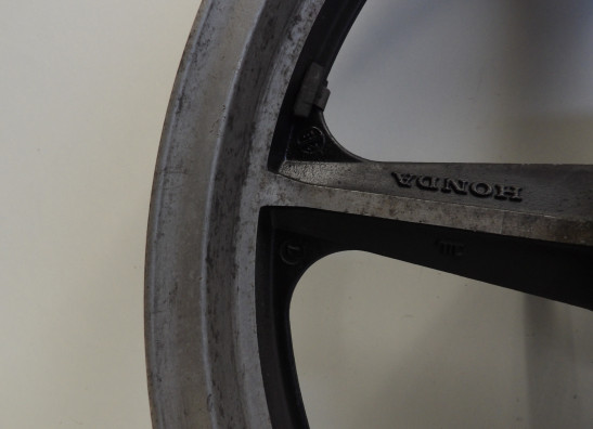 Felge vorne Honda VF 700  750 C Magna