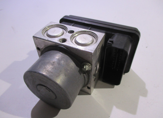 ABS pomp Ducati XDIAVEL