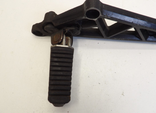 Fussrastetrager vorne links Kawasaki GPZ 750