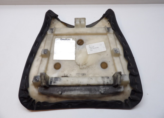 Zadel Kawasaki ZXR 750