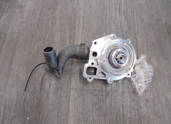 Waterpomp BMW F 900 R