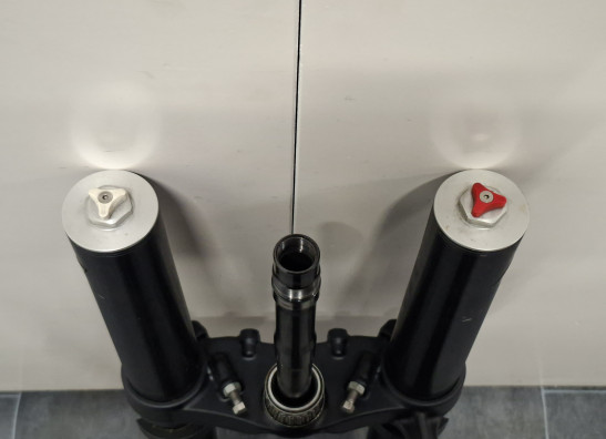 Voorpoten compleet KTM 1290 Super duke