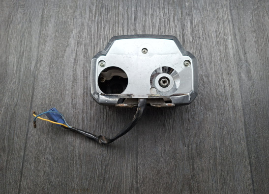 Teller Suzuki AX 100