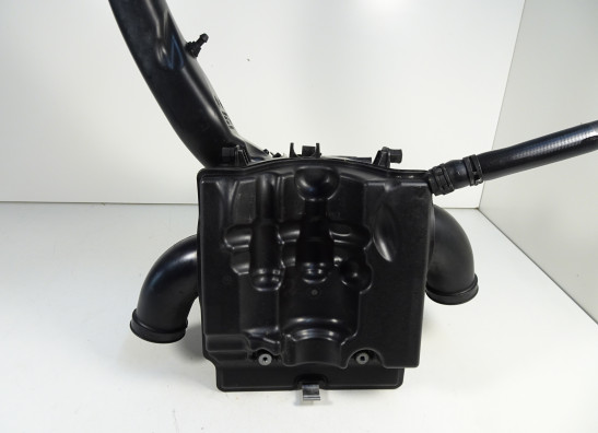 Air cleaner case BMW R 1200 RT