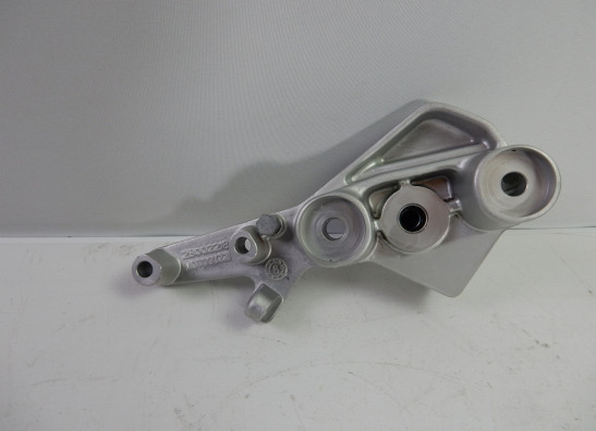 Footrest right Moto Guzzi V7