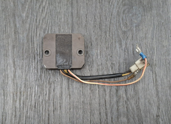 Regulator rectifier  Kawasaki KZ 440