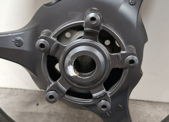 Rear wheel Suzuki GSX R 1000