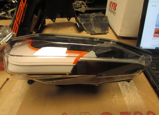 Headlight KTM 390 Duke