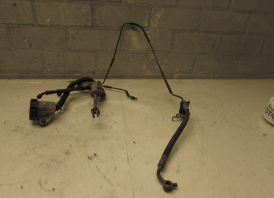 Rempomp achter Honda ST 1100 Pan European