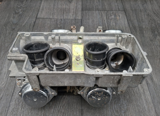Carburetor assy Honda VF 700  750 S Sabre