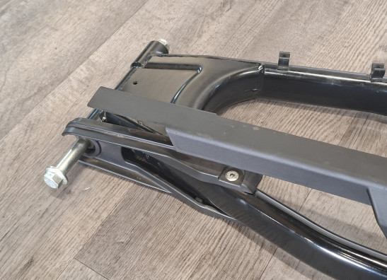 Achterbrug Royal Enfield Interceptor 650