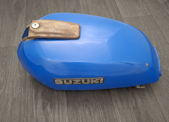 Tank Suzuki GS 750