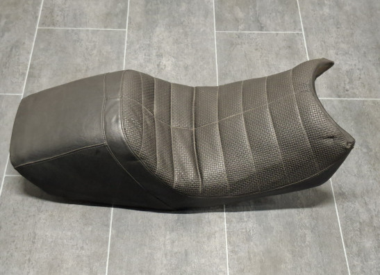 Zadel Honda VF 700  750 S Sabre