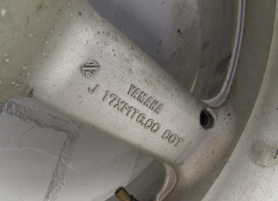 Rear wheel Yamaha YZF R1