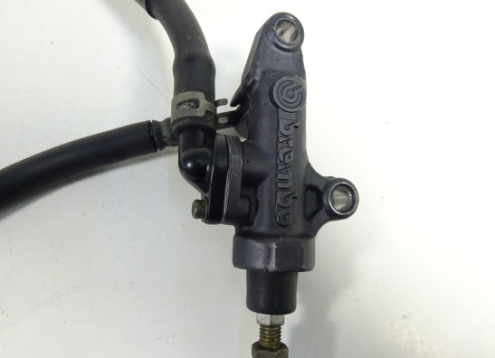 Rempomp achter Yamaha YZF R6