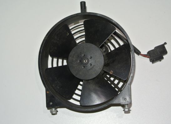 Ventilator Aprilia RSV 1000