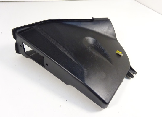 Rechter binnenkuip Triumph Sprint ST 1050